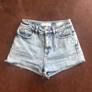 Cute pacsun/bullhead shorts.